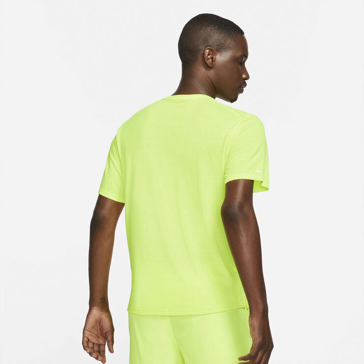 Nike Dri Fit Miler Lobe T Shirt Gul