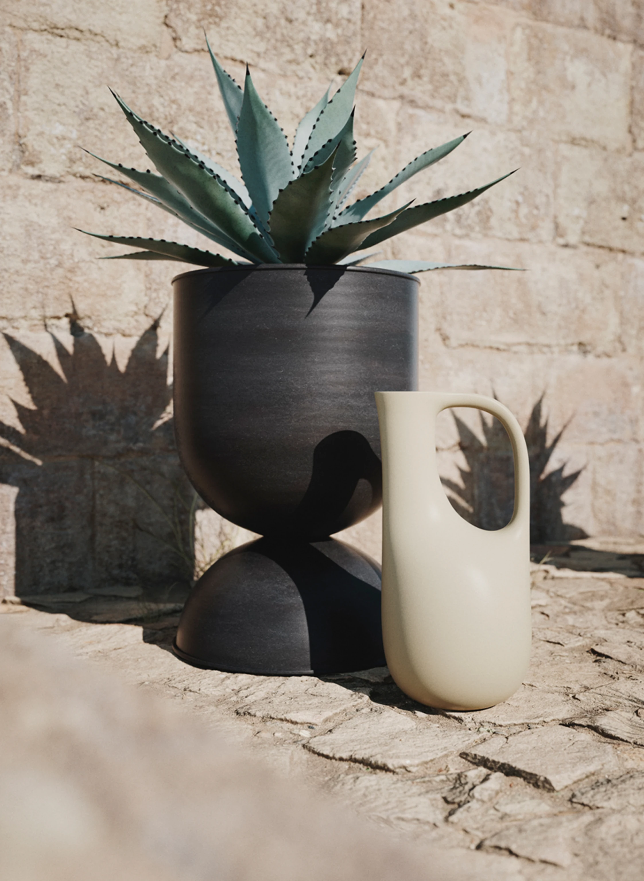 Ferm LIVING Blumentopf HOURGLASS MEDIUM