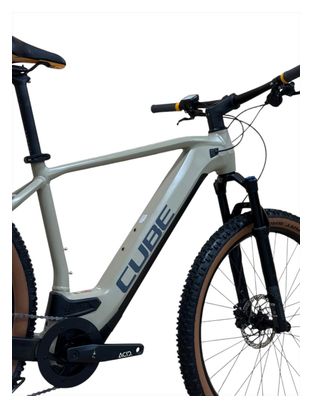Produit reconditionné . Cube Reaction Hybrid Pro 625 SHIMANO 2022 . Vélo électrique . Cube . très bon état