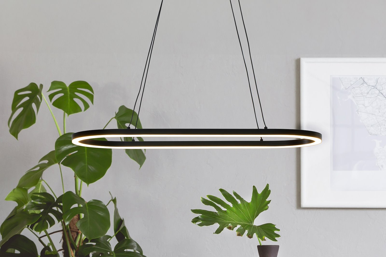Oda taklampe Oval 75x30cm LED svart