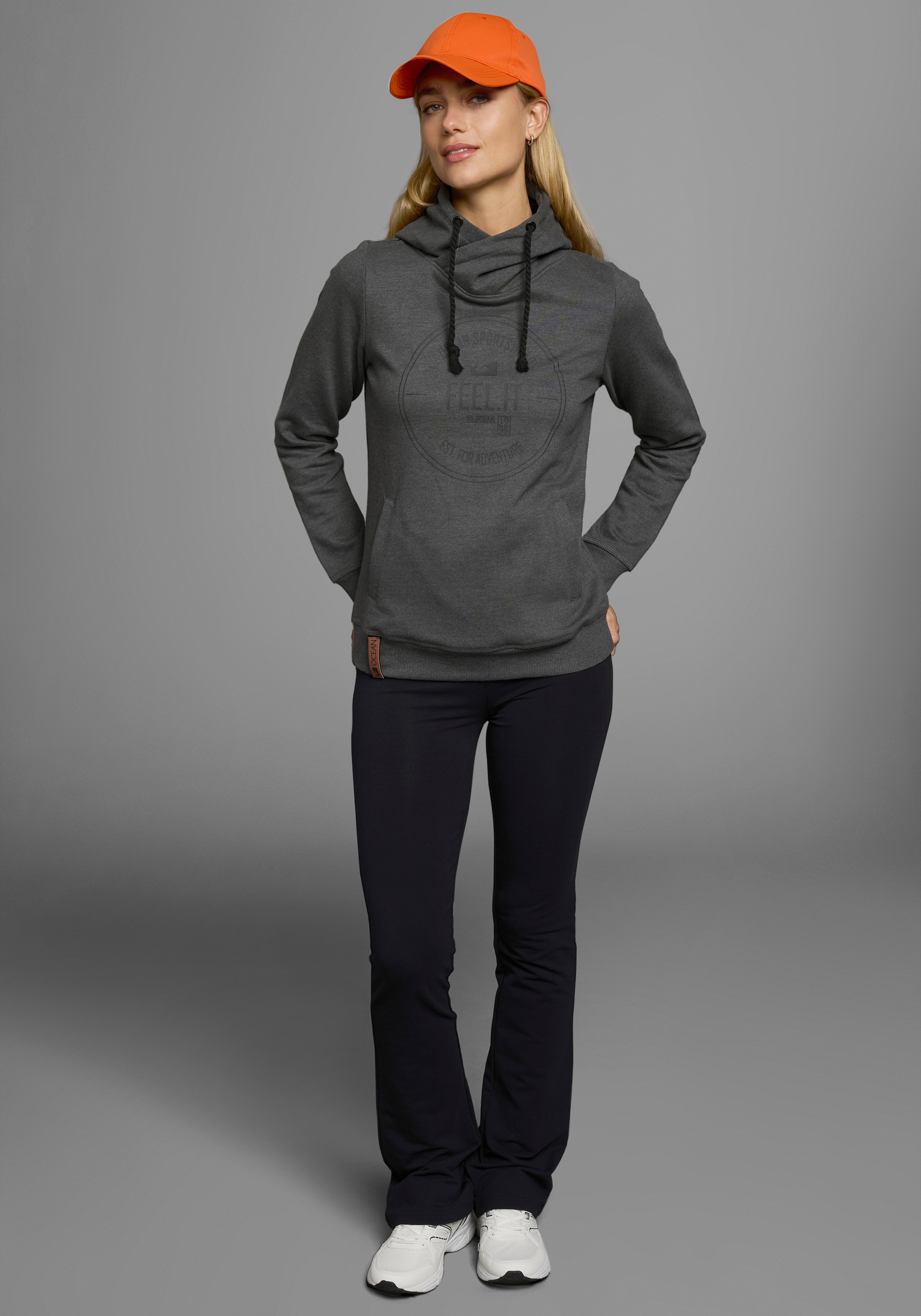 Ocean Sportswear Kapuzensweatshirt »Essentials Sweatshirt«, Langarm,  figurbetonter Schnitt,  unifarben