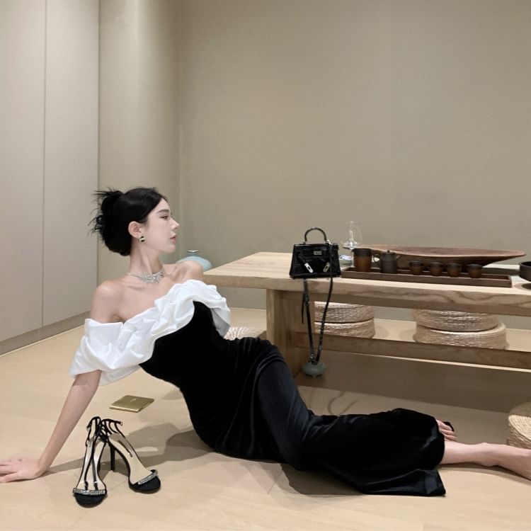 JIYON - Off-shoulder tweekleurige zeemeerminjurk met volantversiering en fluweel