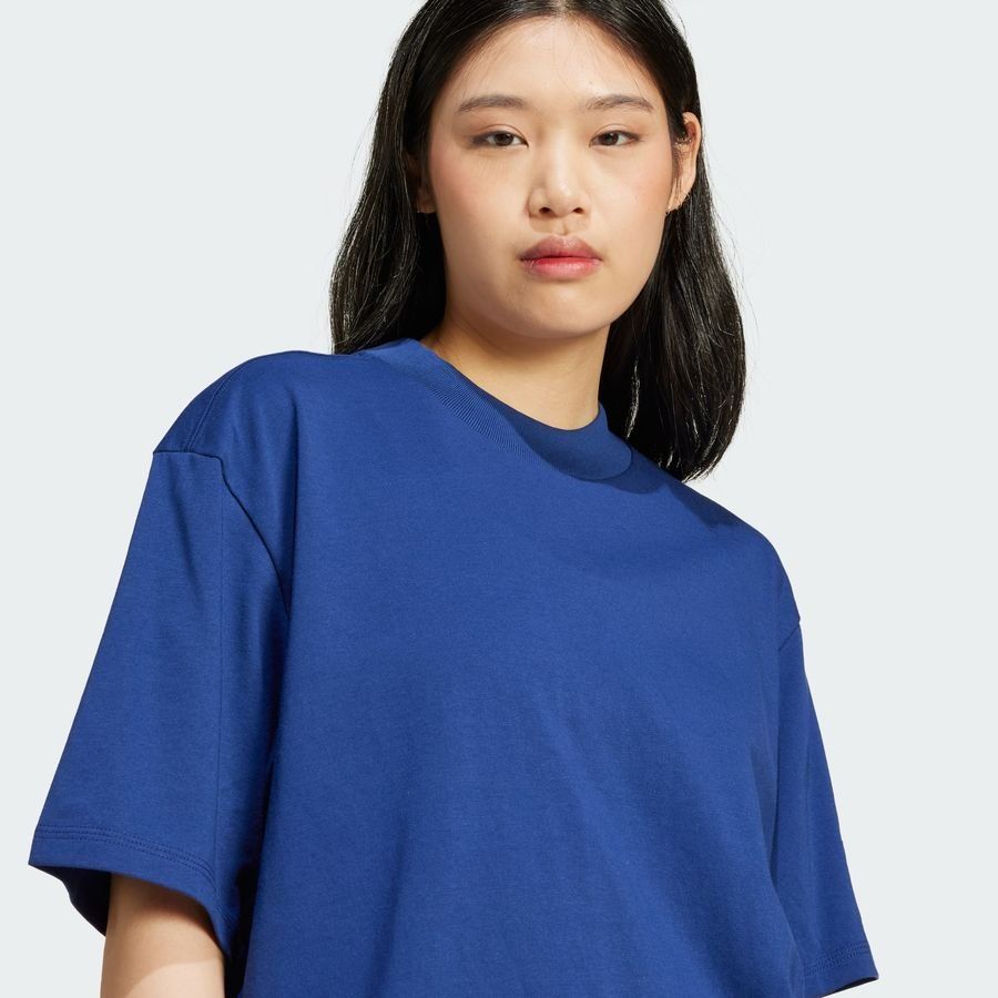 Adidas T-shirt boyfriend Essentials Contemporary Logo