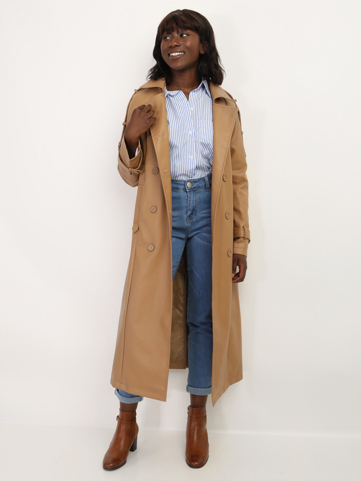 Trench long en simili avec ceinture- Marron clair