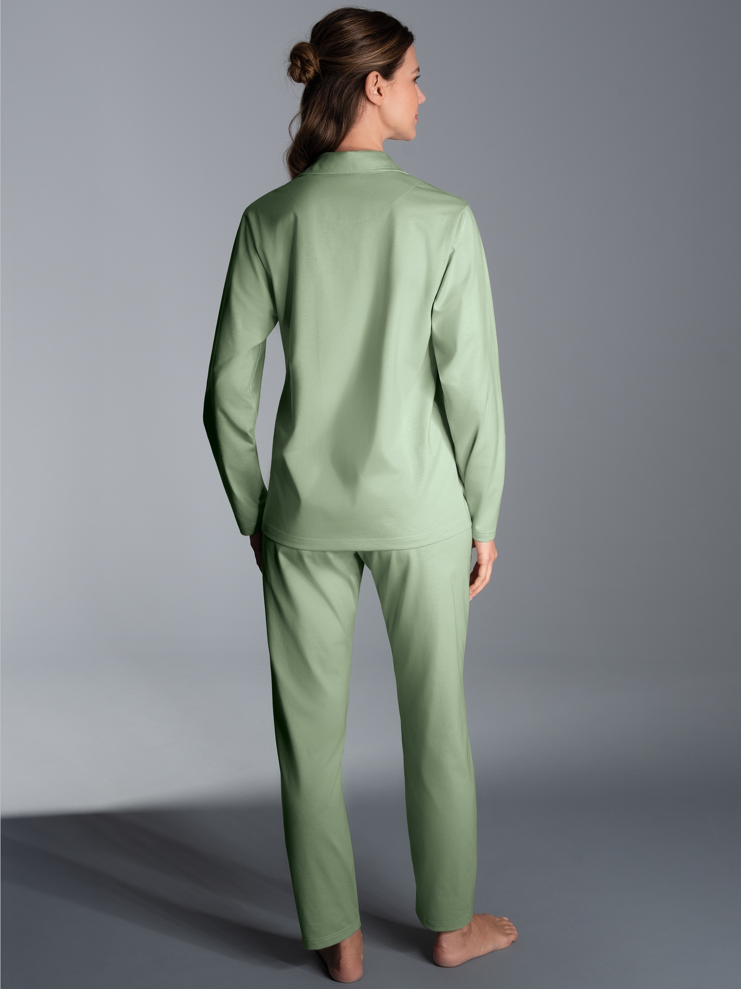 Schicker Schlafanzug mit elegantem Kragen und Knopfleiste Green tea