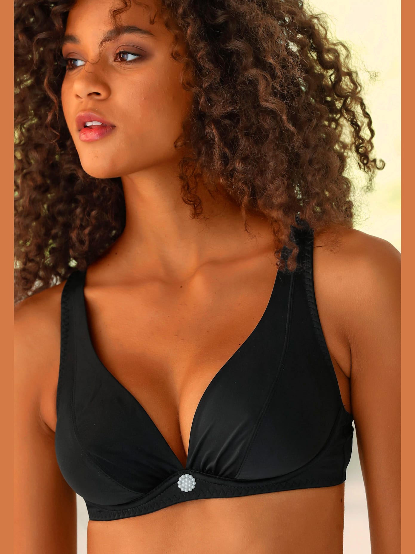 Soutien-gorge à armatures encolure dégagée pour un décolleté sublimé
