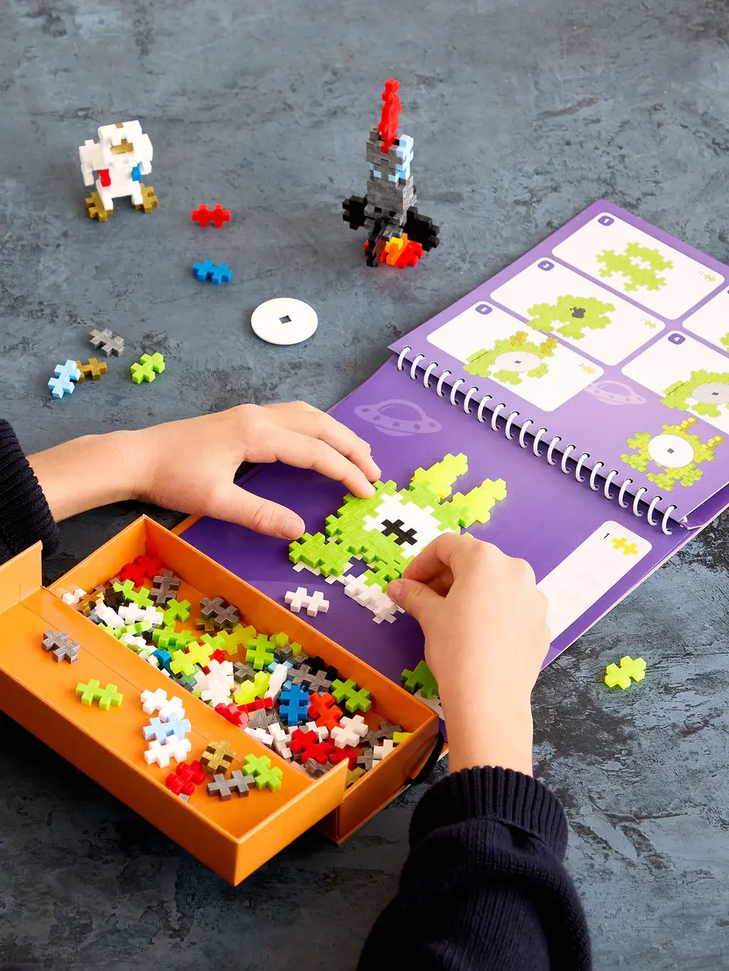 Plus Plus Activity Pad - Ruimte ( 125 stukjes )