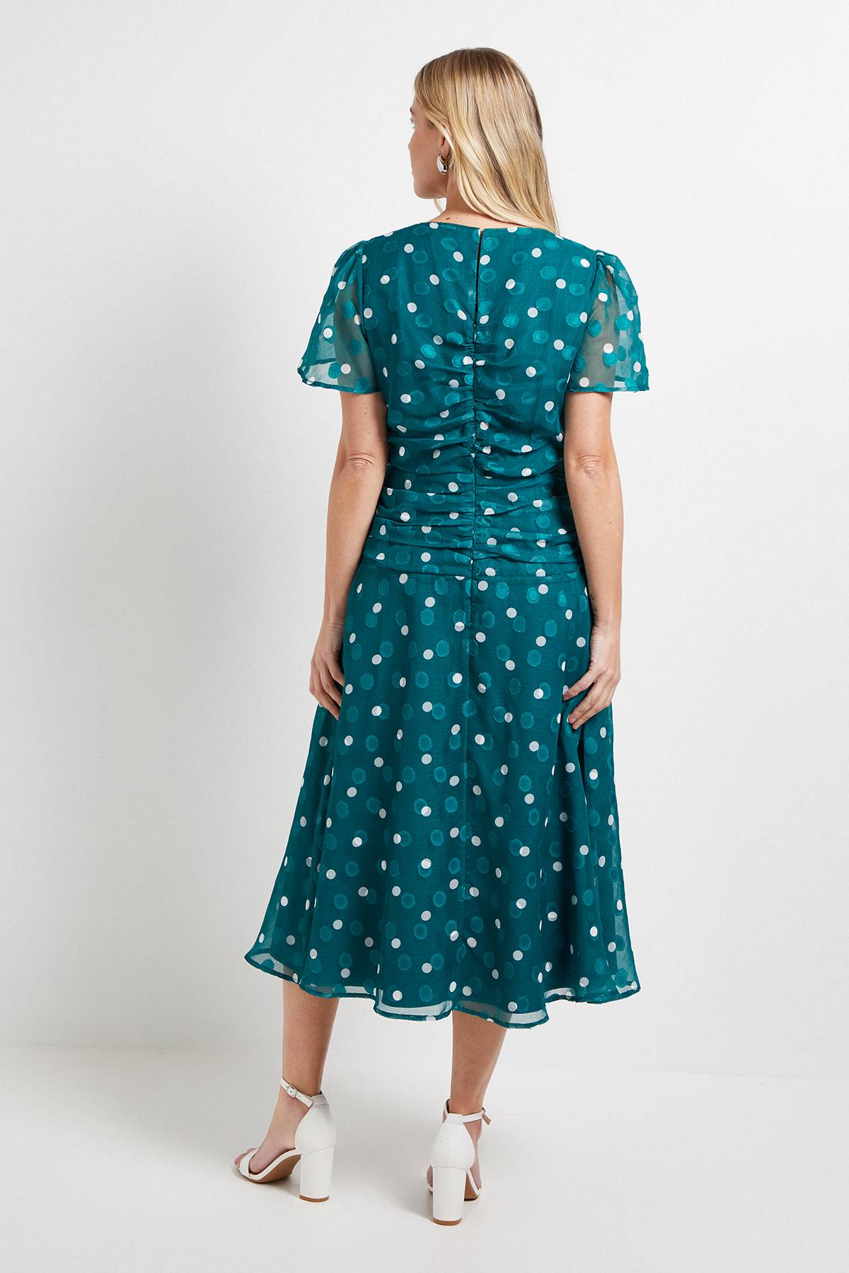 Wallis ROBE MIDI FRONCÉE PETITE TAILLE À POIS DÉVORÉS