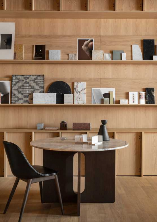 Audo Copenhagen Androgyne eettafel Ø150 donker eiken