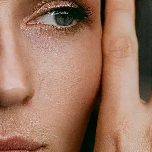 Creme hidratante anti-fadiga para olhos SMART da Madara Cosmetics, 15ml