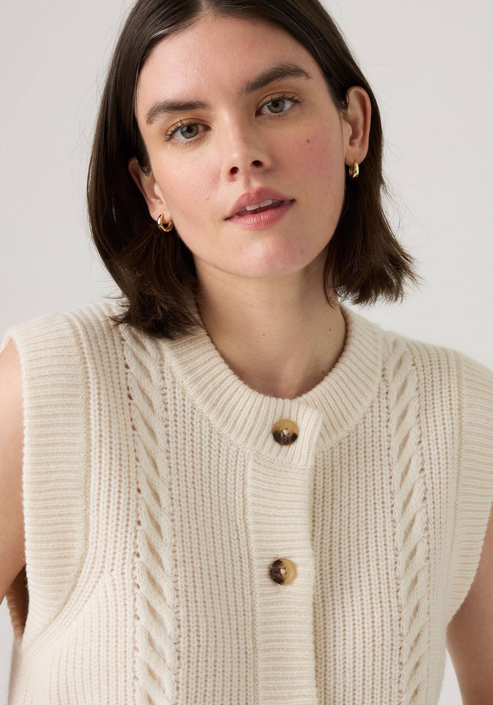Levi's® Strickweste »INES CABLE SWEATE«, Materialmix mit Wollanteil