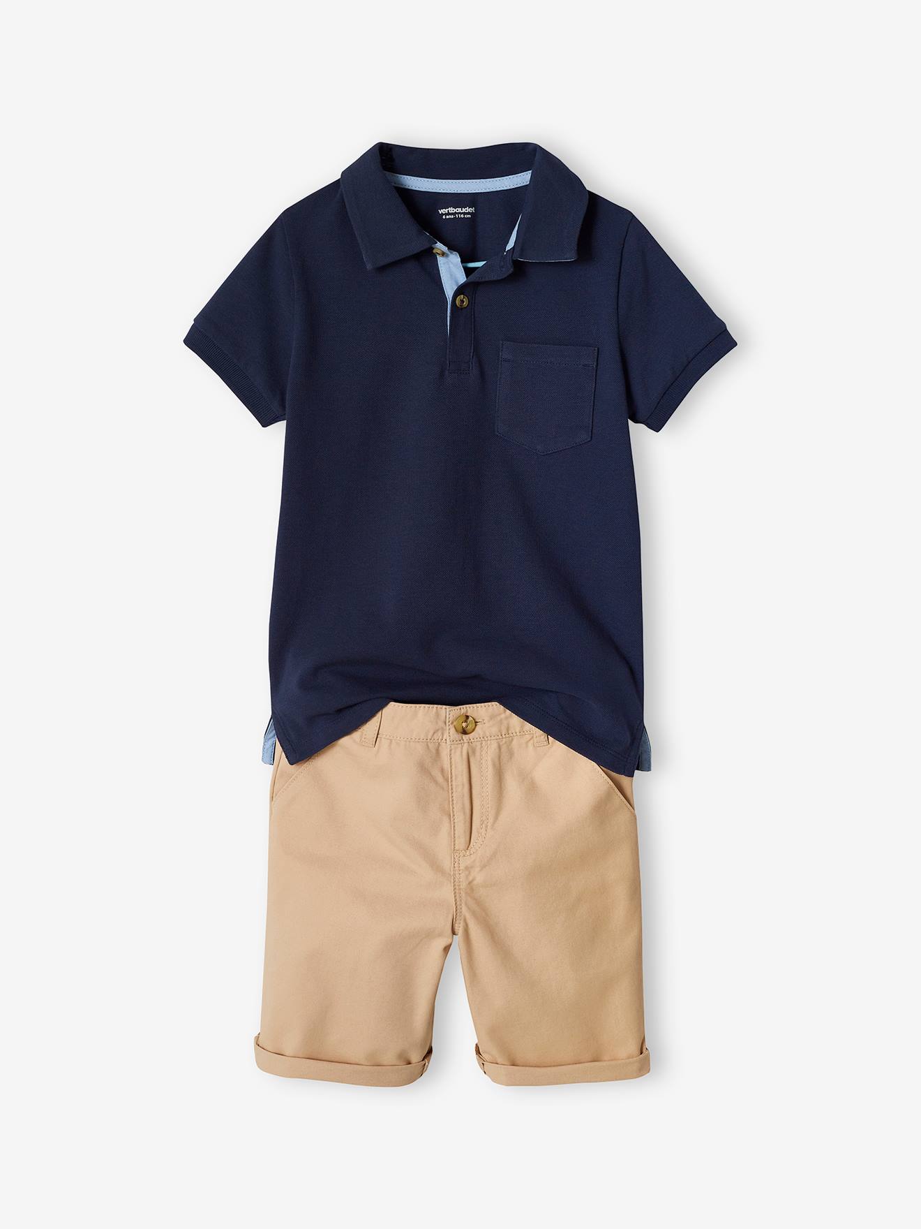 Look do menino: camisa polo de malha piqué e bermuda azul-marinho.