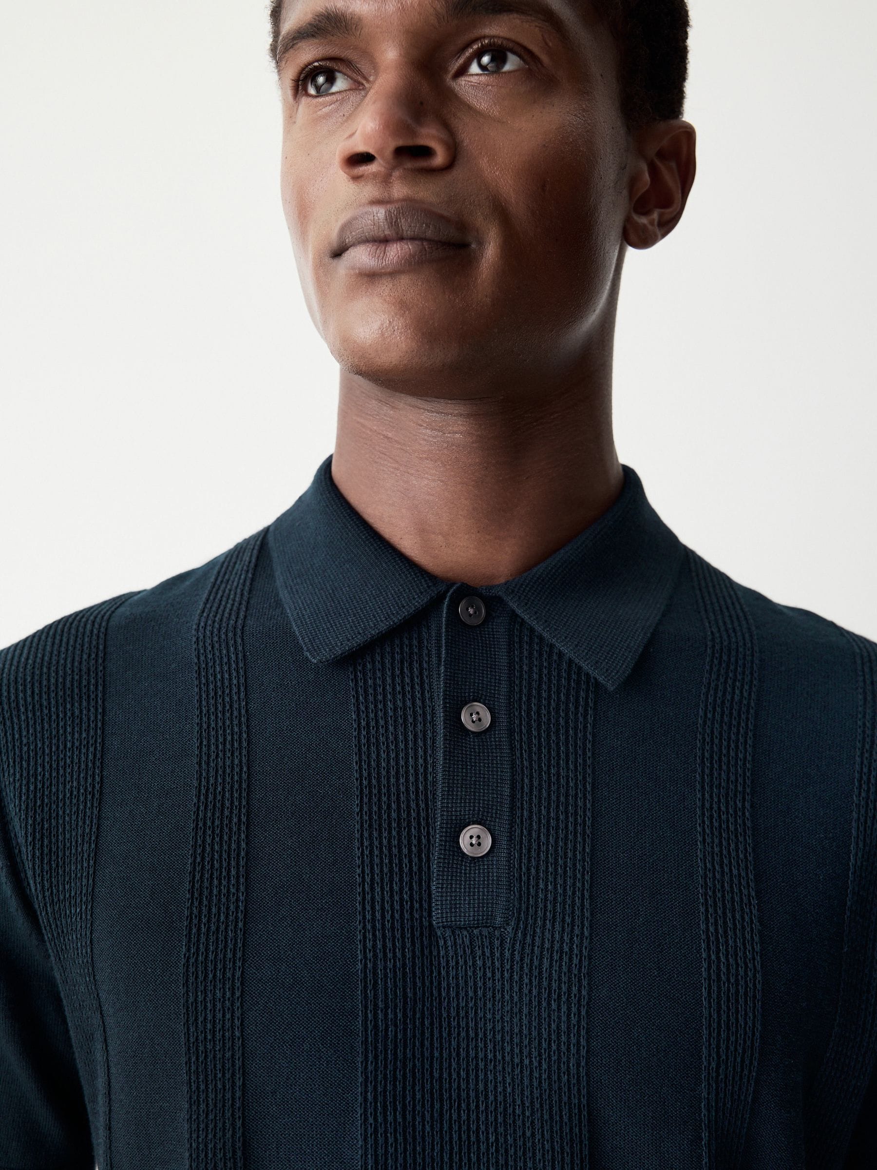 Donkerblauw - Regular-fit poloshirt met textuur, hoog katoengehalte, korte mouwen en gebreid