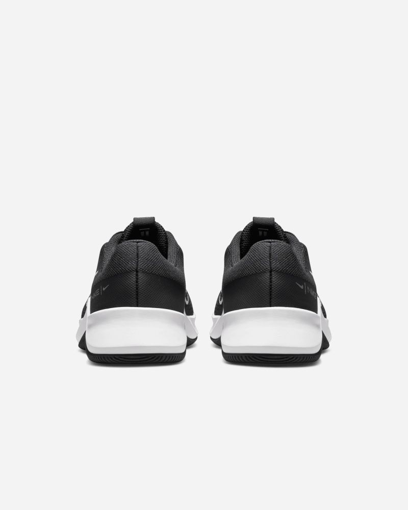 Chaussures de training Nike Mc Trainer 2 Noir & Blanc pour femme