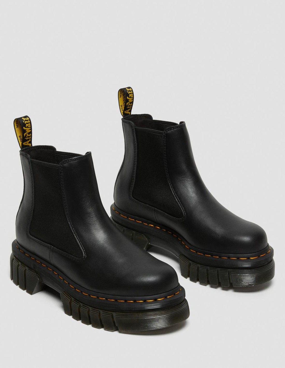 dr martens chelsea boots compensées femme audrick cuir noir