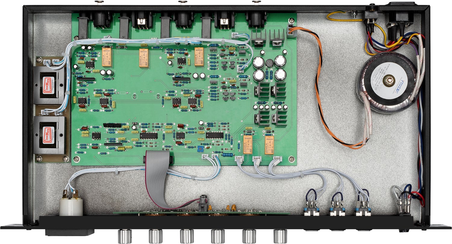 Warm Audio Bus Comp stereo bus compressor