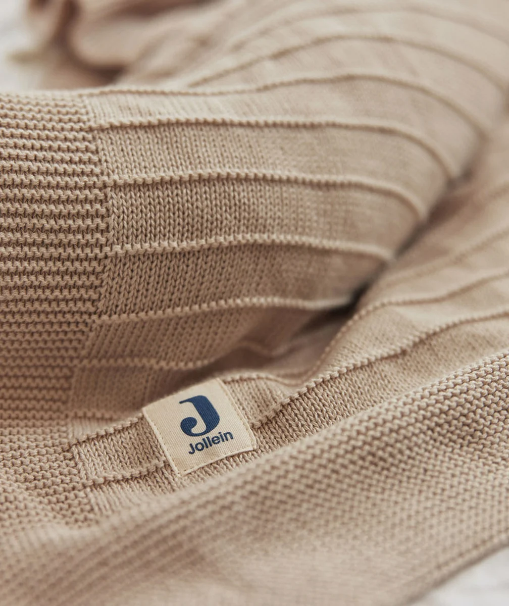 JOLLEINCOUVERTURE EN TRICOT BISCUIT 75x100