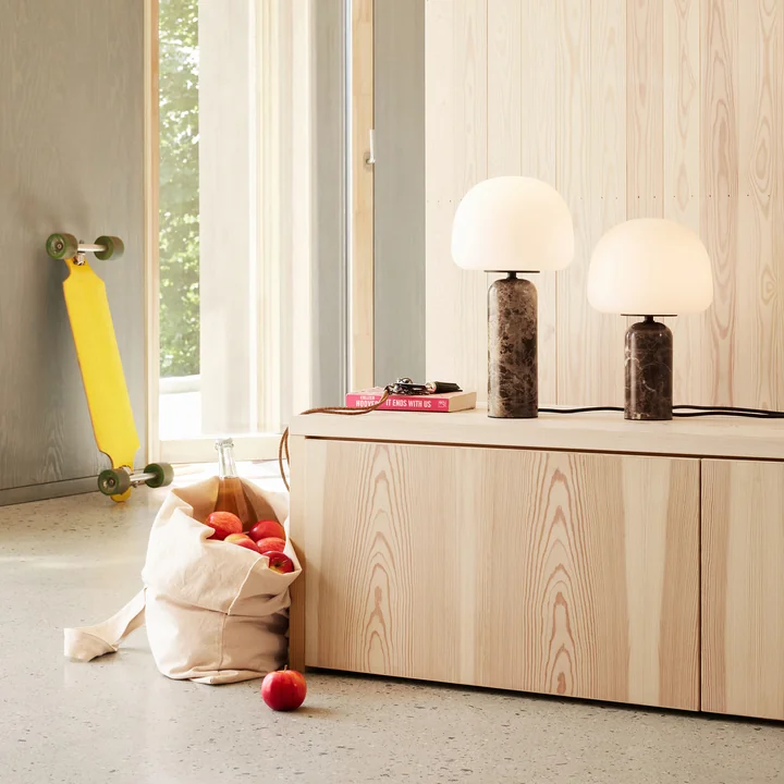 Northern - Kin LED-Tischleuchte, H 33 cm, weiss / Emperador Marmor dunkel