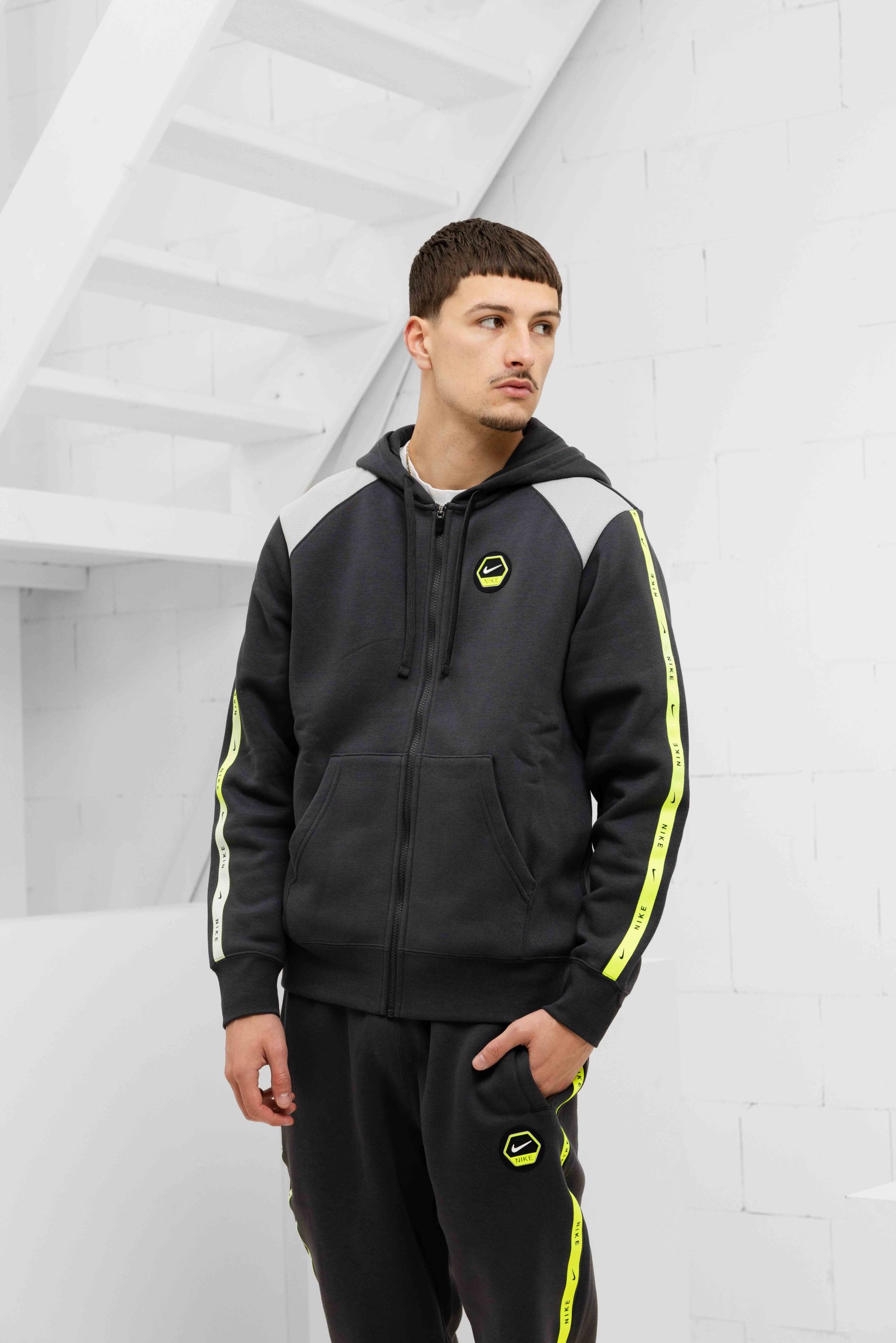 Nike Sportswear Club Full-Zip Trainingspak Heren Donkergrijs