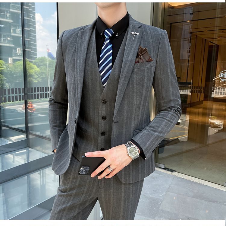 Sheck - Set: Gestreepte blazer + vest + pantalon