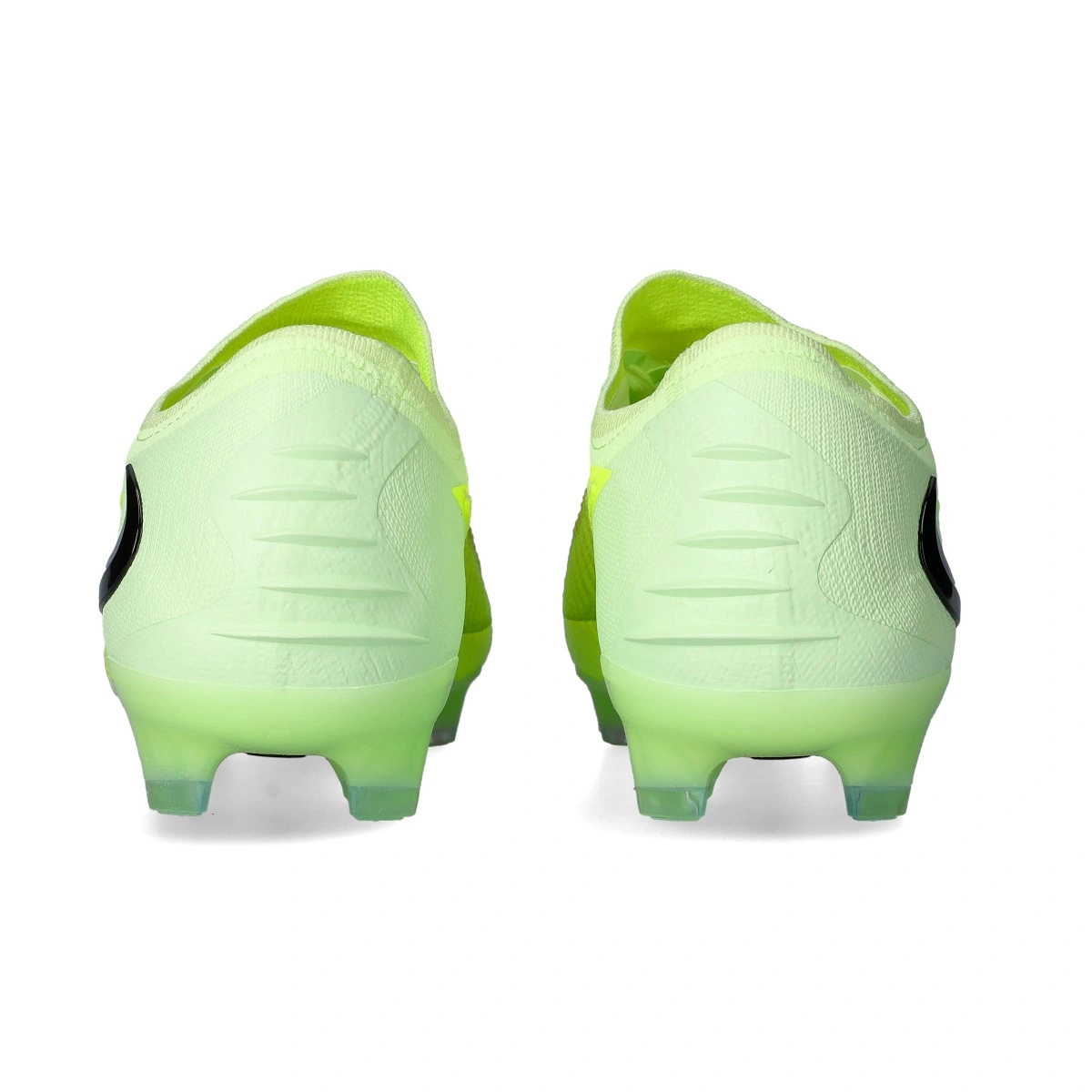 Chuteira Nike Phantom 6 Low Elite FG