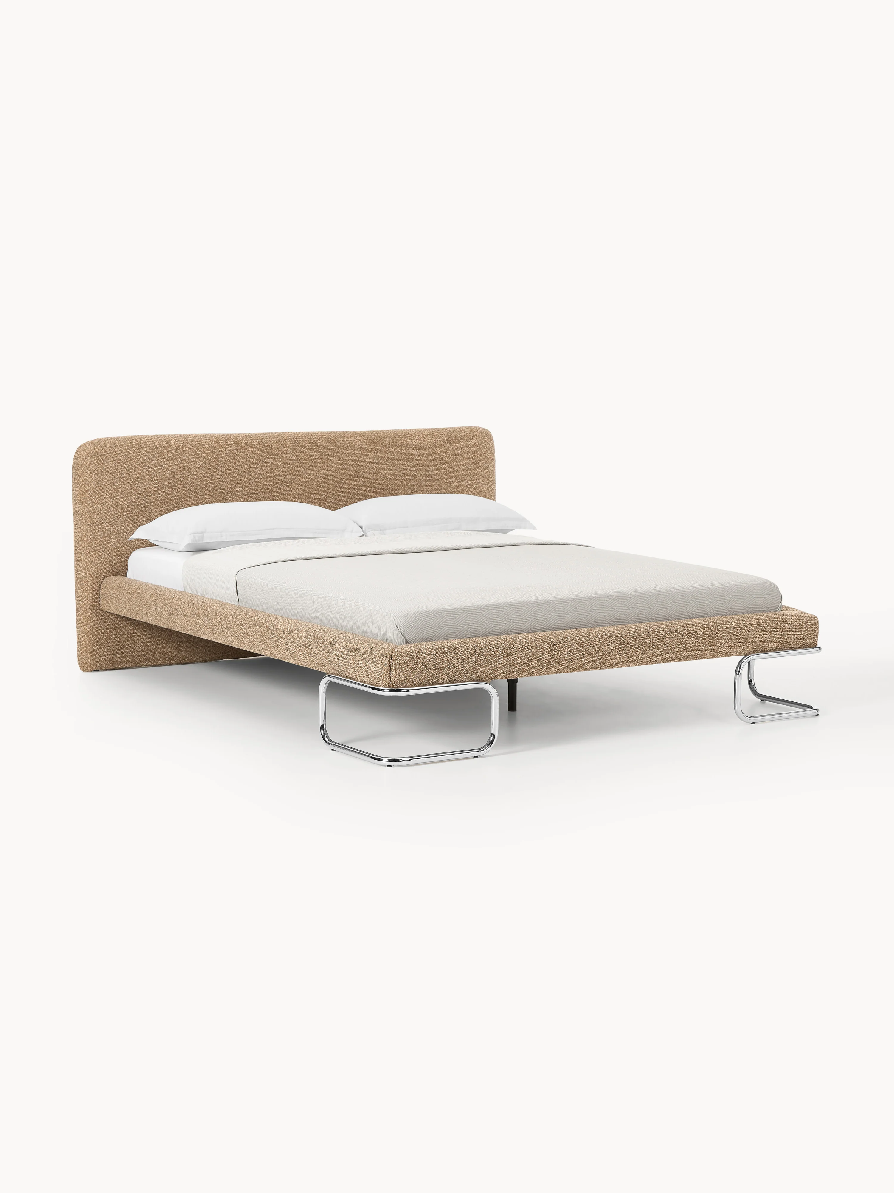 Bouclé gestoffeerd bed Olina met metalen poten