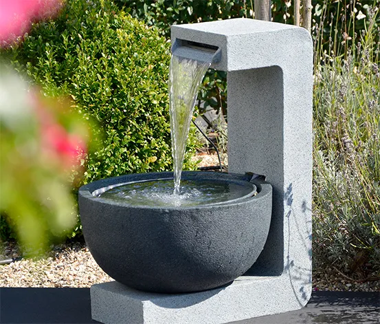 Dobar Gartenbrunnen mit Schale