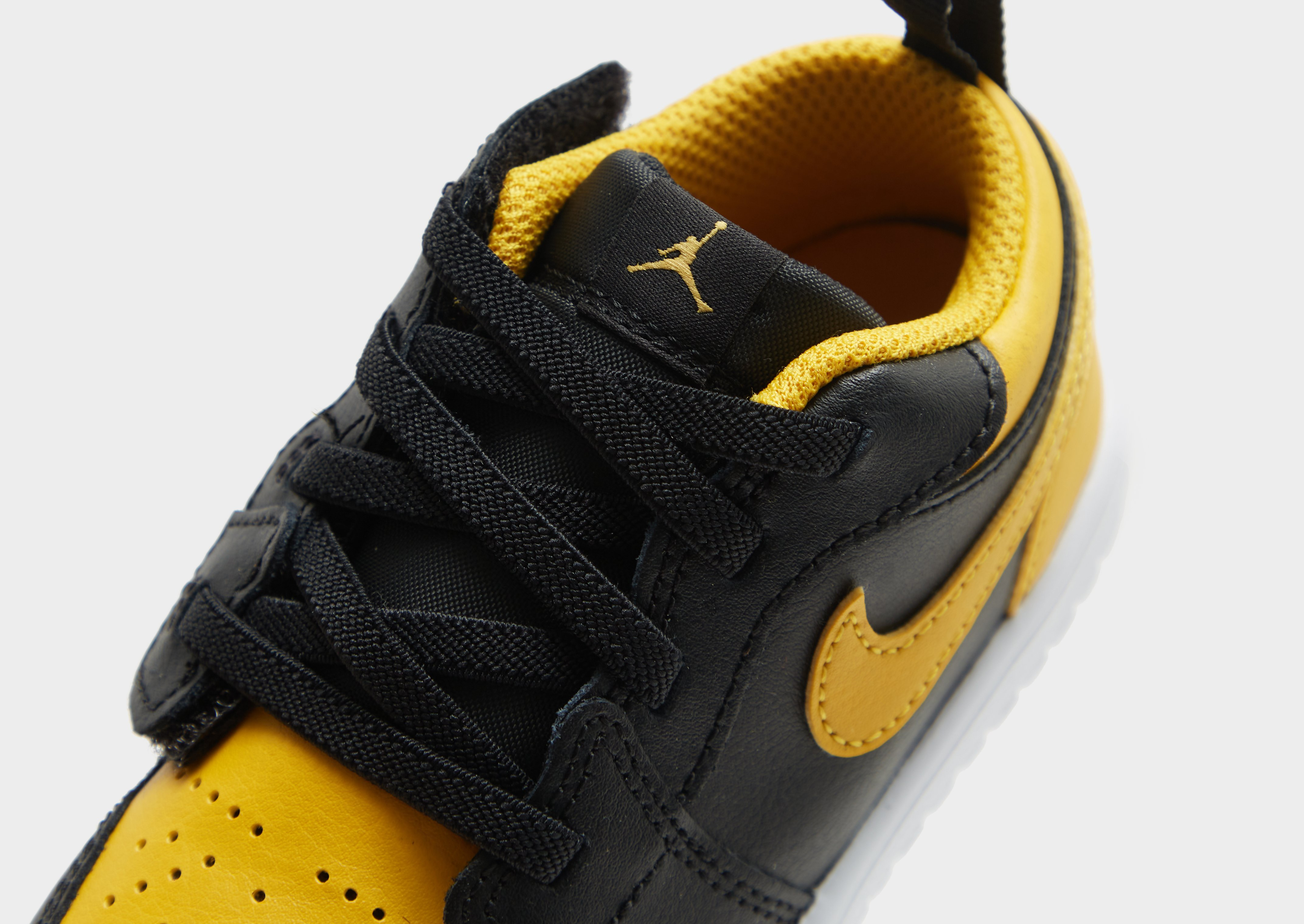 Jordan AJ1 Low Bébé