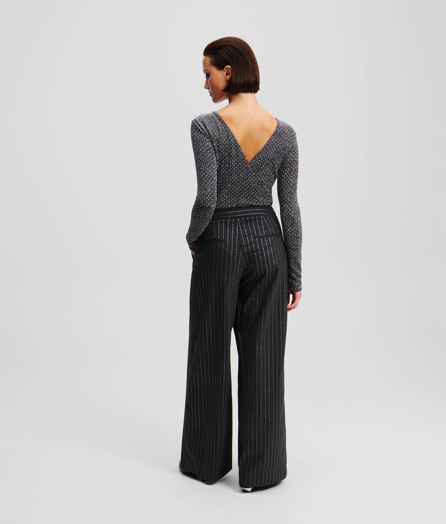PANTALON PORTEFEUILLE À FINES RAYURES