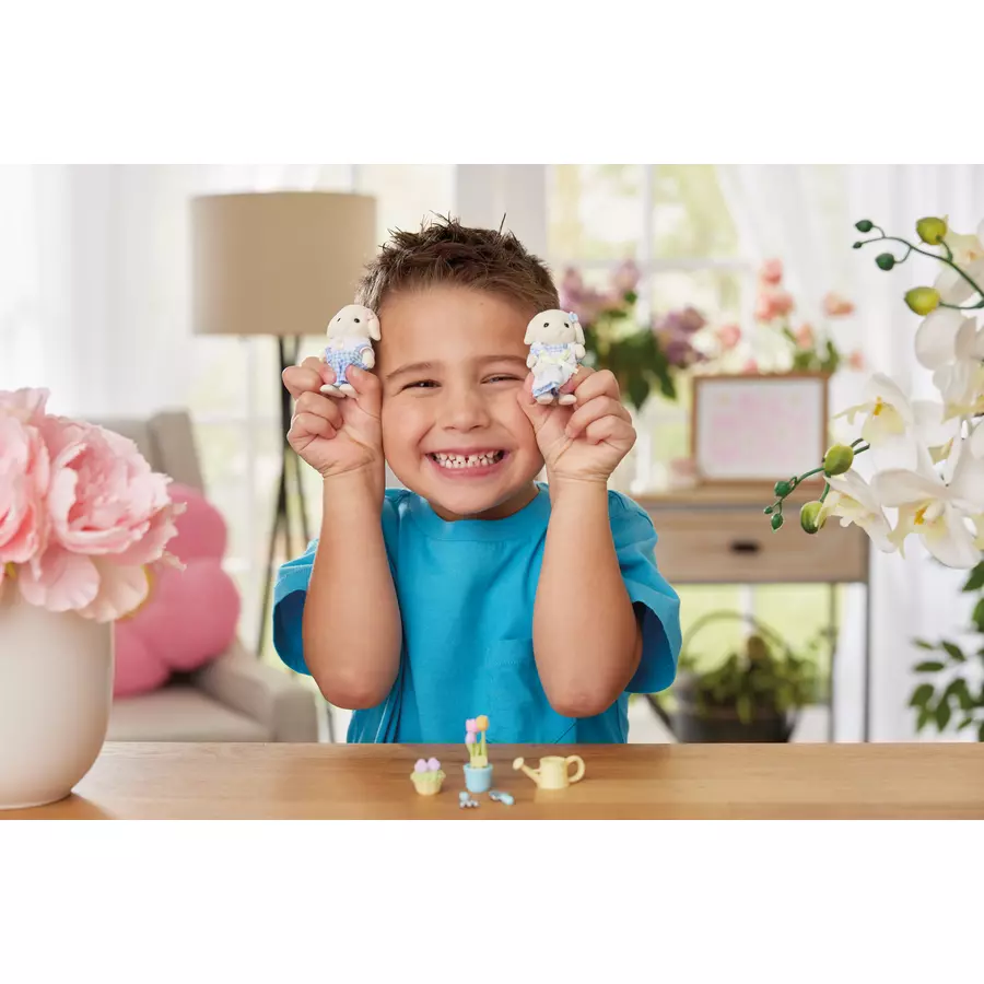 Sylvanian Families® Blumen- und Garten-Spielset mit Figuren