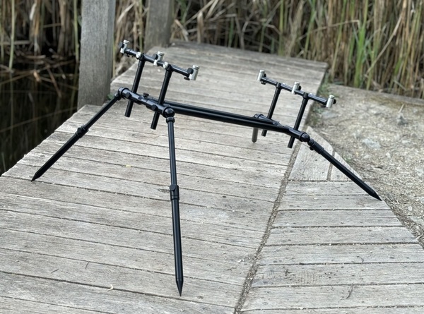 Holdcarp Black Brilliant RodPod  Black Edition