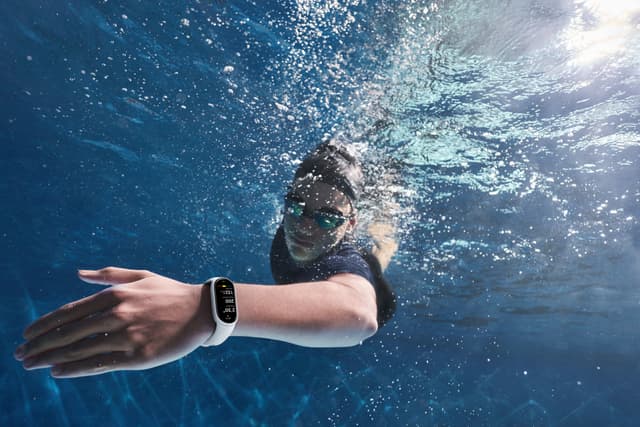 Xiaomi Smart Band 10 aktivitetsarmbånd (pink)
