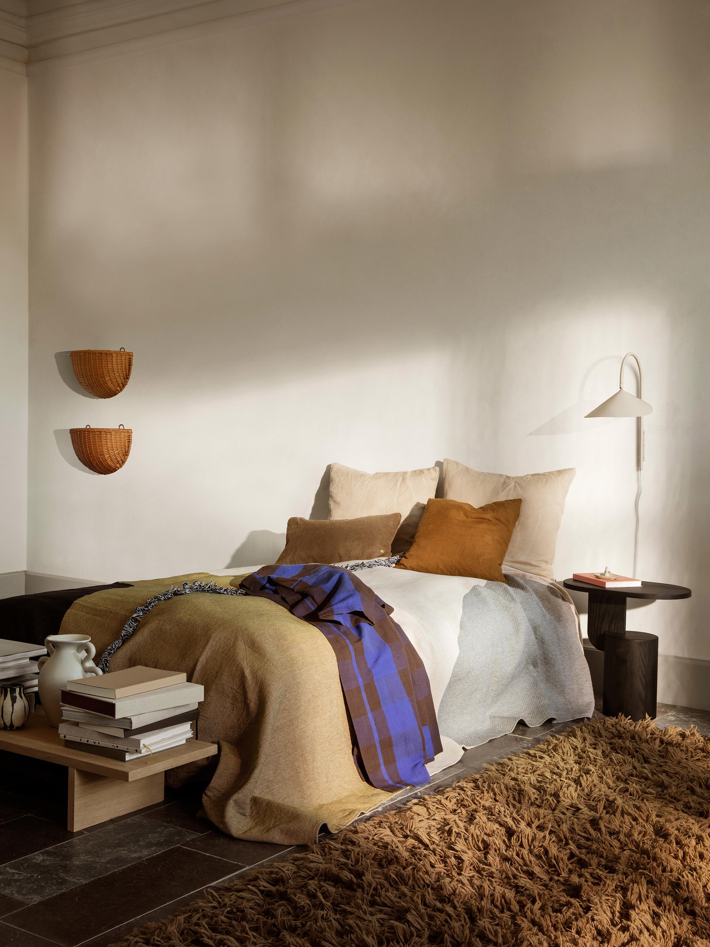 Grote wandlamp Arum met stekker, verstelbaar