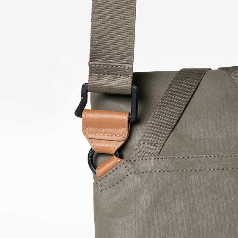 Aunts & Uncles Japan Tsu Heup- / Crossbodytas Fallen Rock