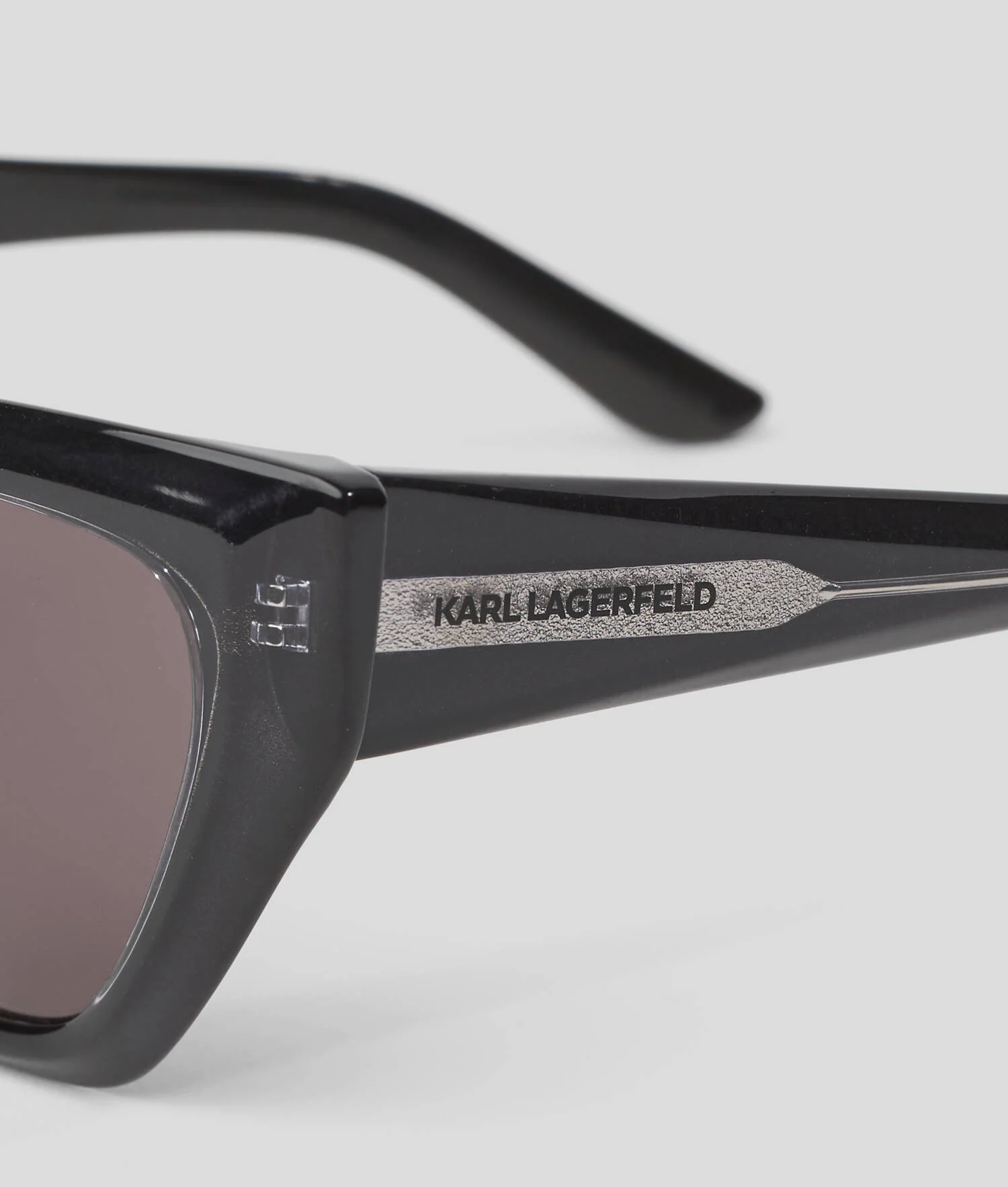 LUNETTES DE SOLEIL AVEC LOGO KARL