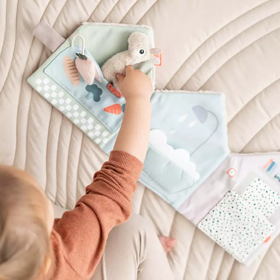 Done by Deer™ Lalees Haus Stoffbuch Lalee, sand