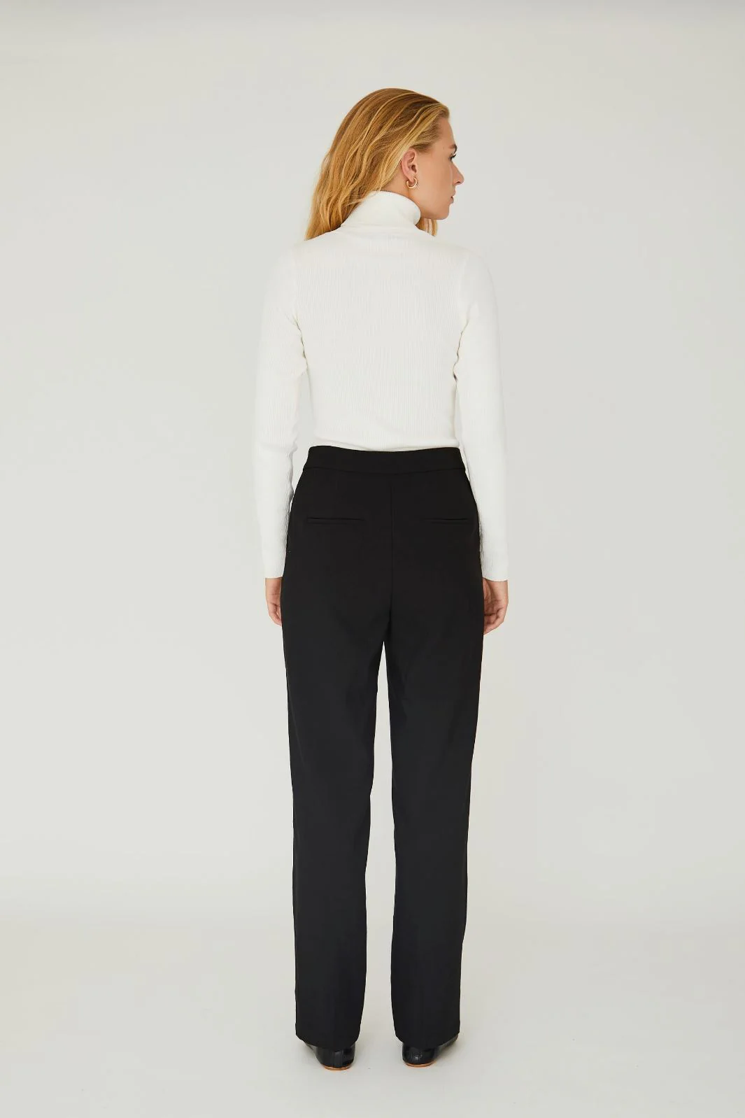 A-View Rib Rollneck Blouse 005 off white