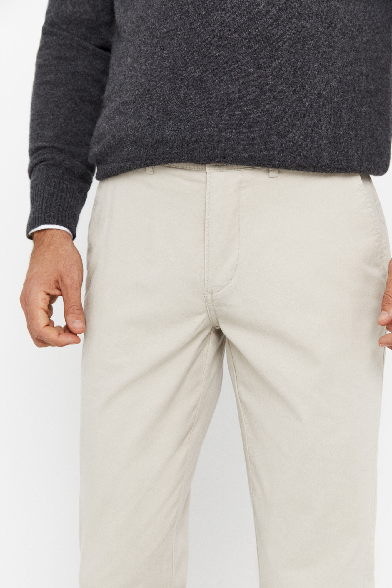 Calça chino de corte regular - Bege