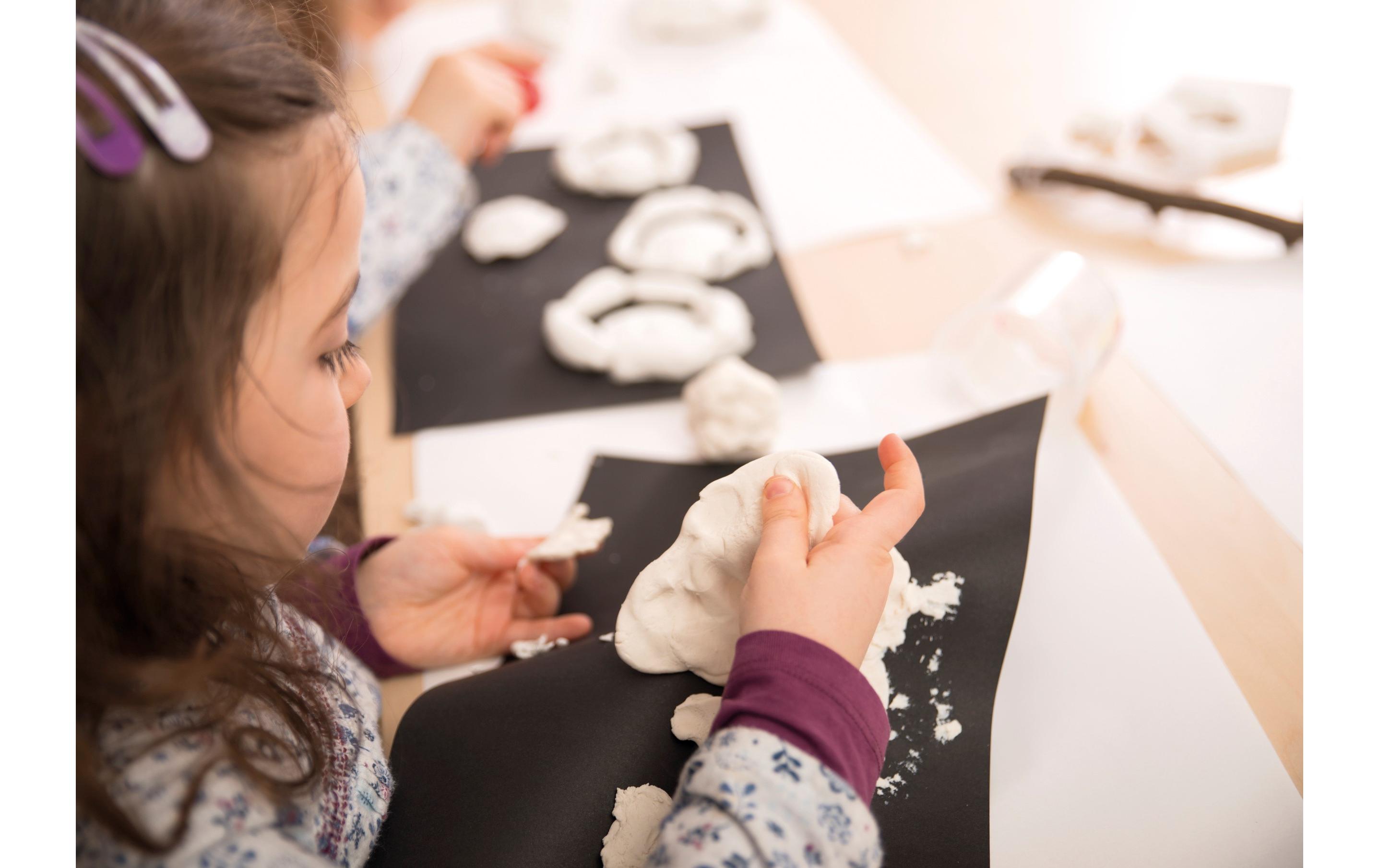 Modelliermasse EFA PLAST Kids 1 kg, WeissLufttrocknende Knete