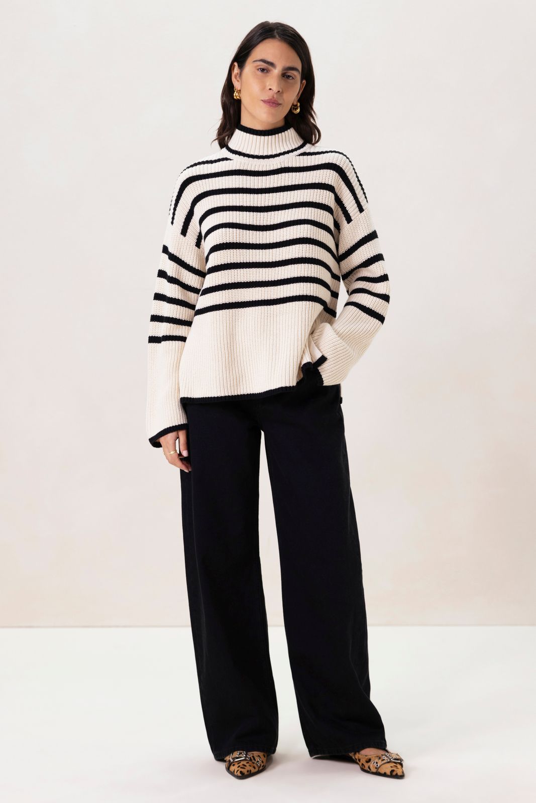 Beige oversized trui met strepen
