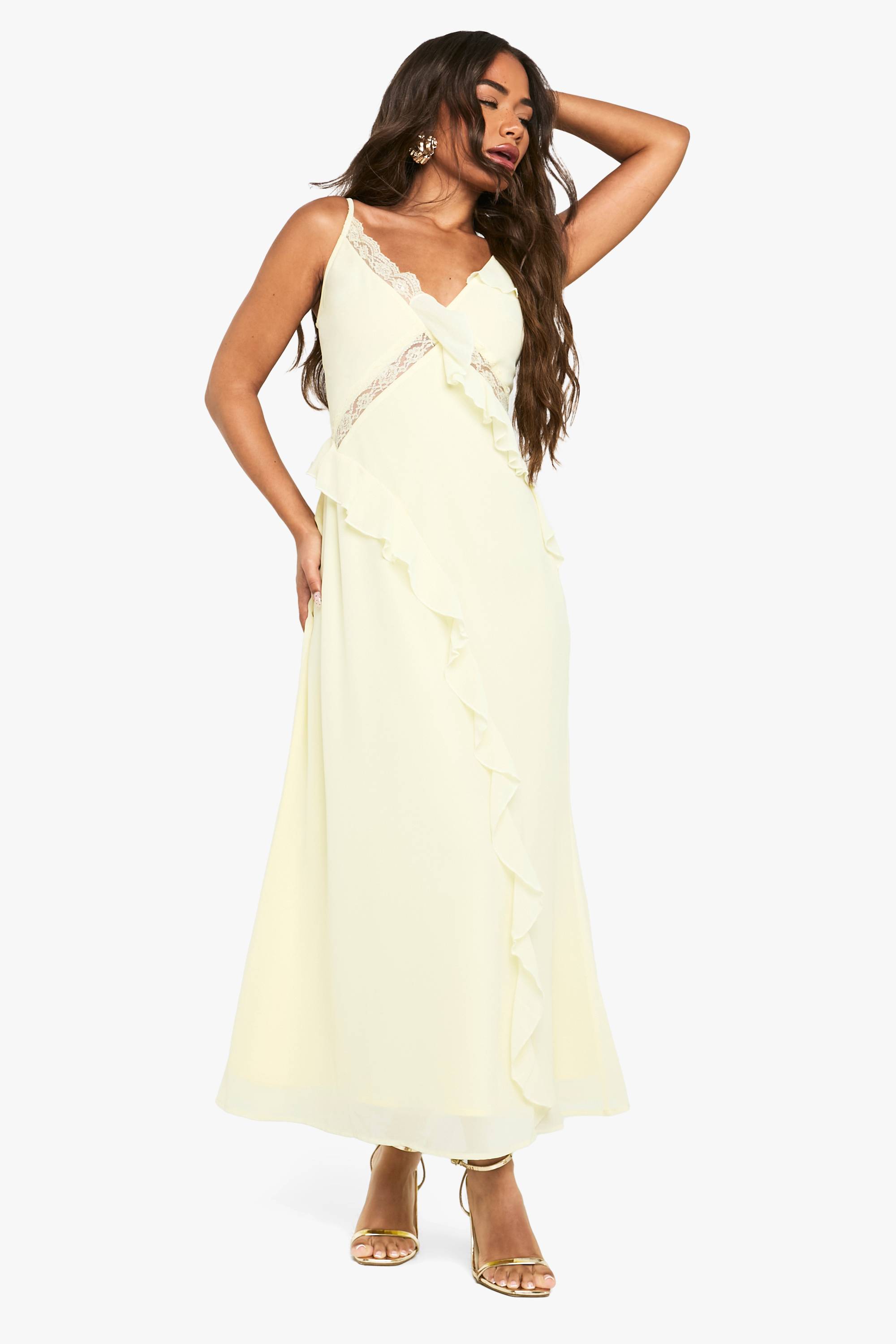 boohoo Robe midaxi à détails en dentelle chiffon et volants