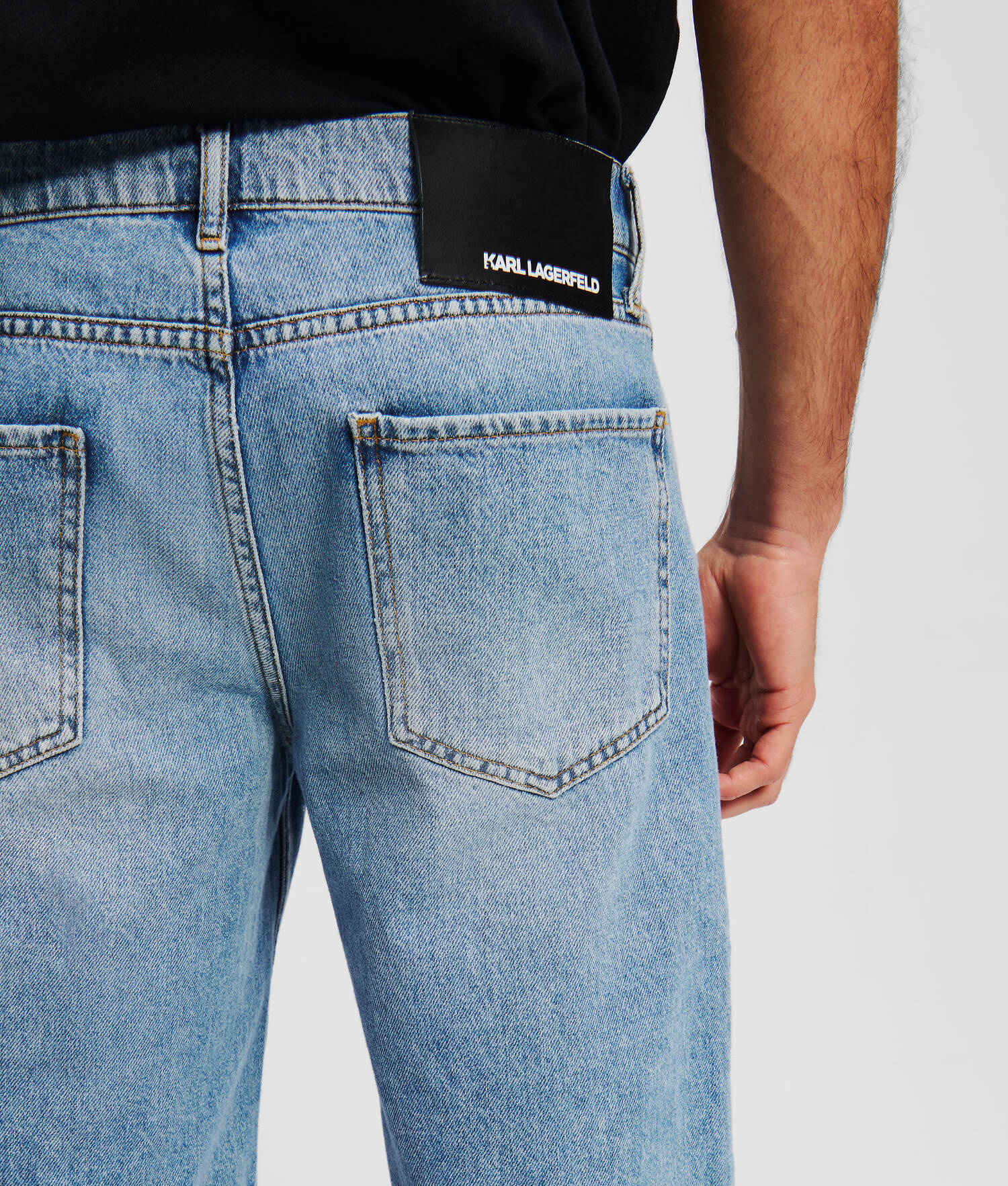 SHORT EN JEAN DÉLAVÉ - Bleu moyen Denim Wash