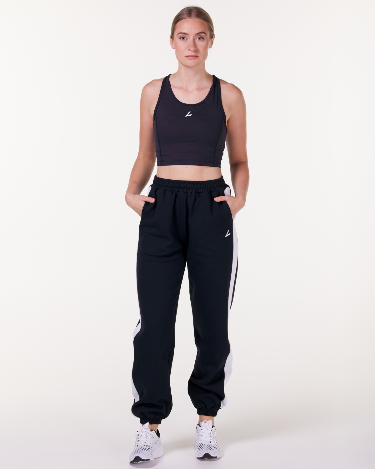 LEVITY Division Sweatpants Black
