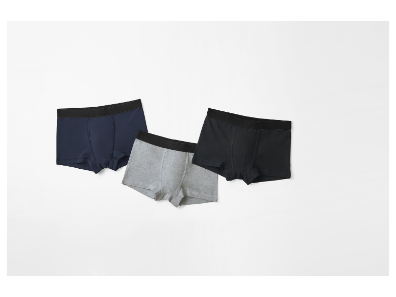 3 Kinder boxers