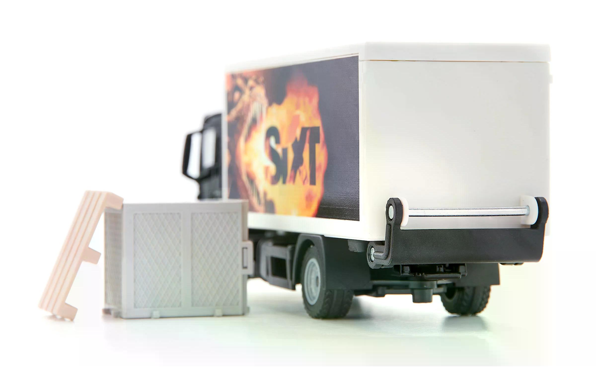 LKW MAN mit Kofferaufbau Sixt 1:502-Achs MAN Lastwagen mit Kofferaufbau