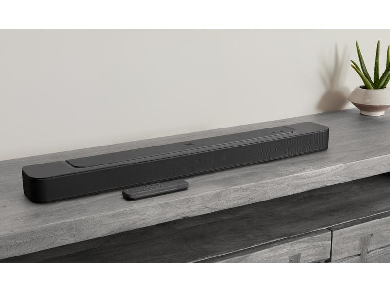 JBL BAR 300 Tauche ein in 3D-Surround-Sound in Kinoqualität