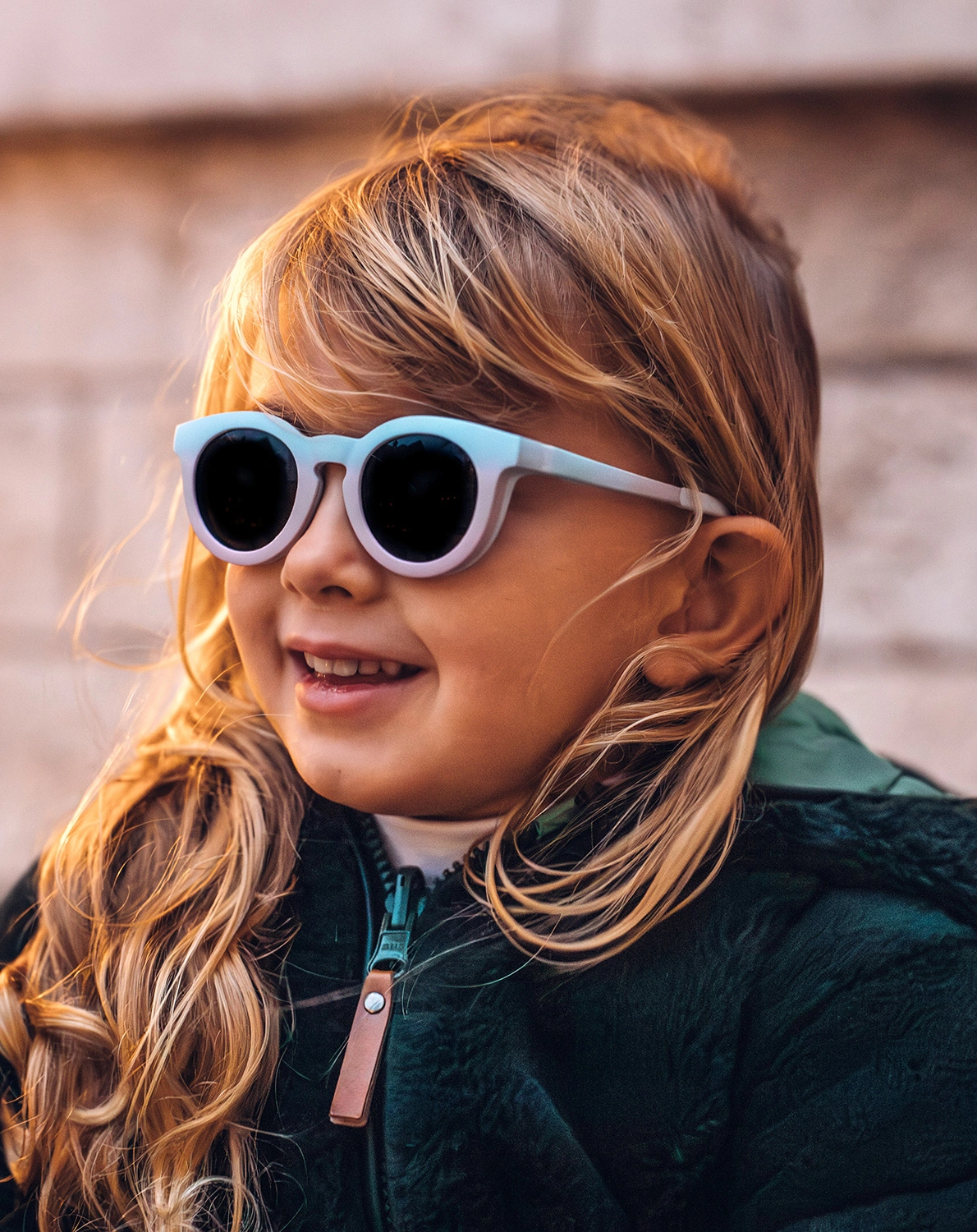 Sonnenbrille HAPPY in rainbow freeze