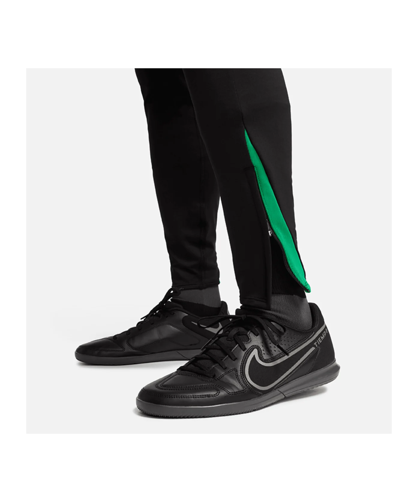 Nike Strike Trainingshose Schwarz F013