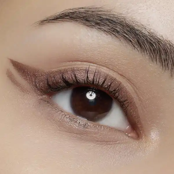Blend & line eyeshadow stick 04 Full of Beans