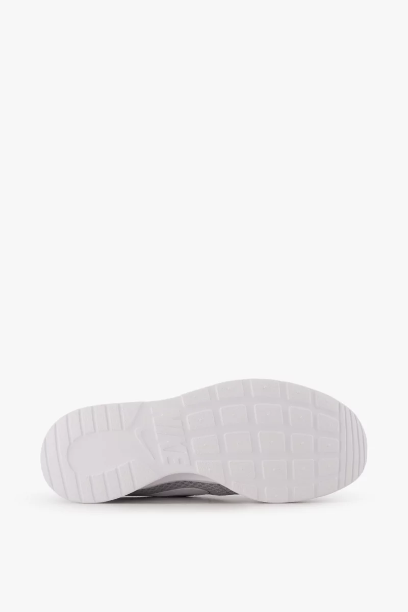 Nike Tanjun Herren Sneaker